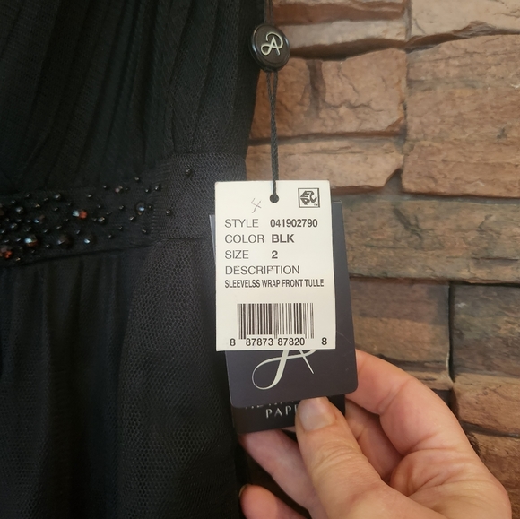 Gothic Queen! Size 2 - Picture 8 of 11